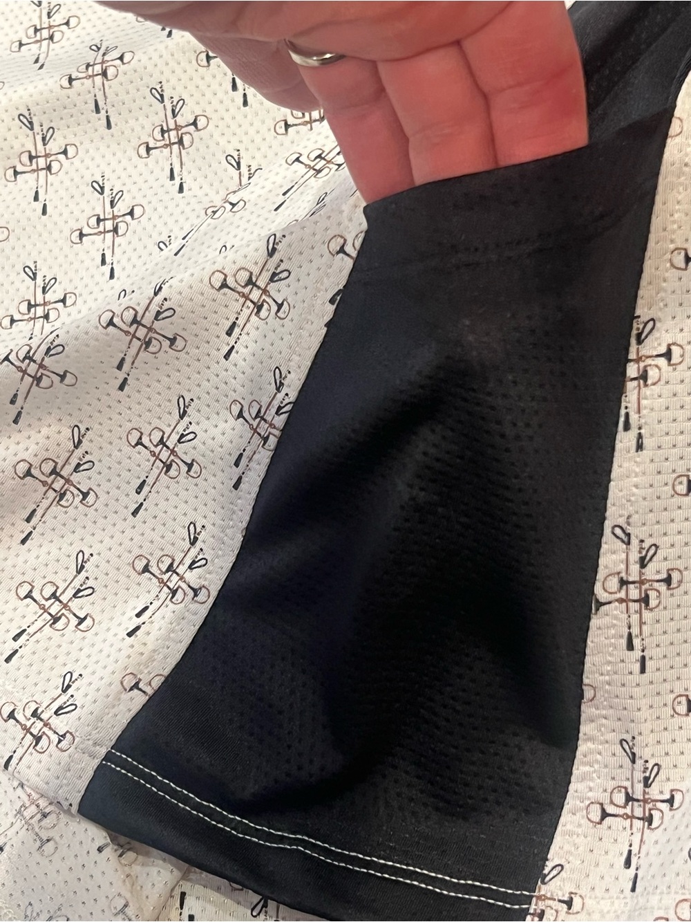 Kerrits White and Black Mesh Equestrian Top with Carrot Logo Size XL - Picture 9 of 14